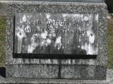 image of grave number 940659